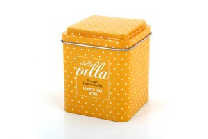 צילום מוצר על רקע לבן - צילום כלי מטבח - כלי אכסון לקפה צולם עבור פוקס הום