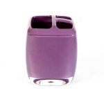 צילום מוצר על רקע לבן - צילום כלי אמבטיה - מיכל למברשת שיניים ומשחת שיניים צולם עבור פוקס הום