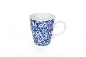 צילום מוצר על רקע לבן - צילום כלי מטבח - ספל צולם עבור פוקס הום