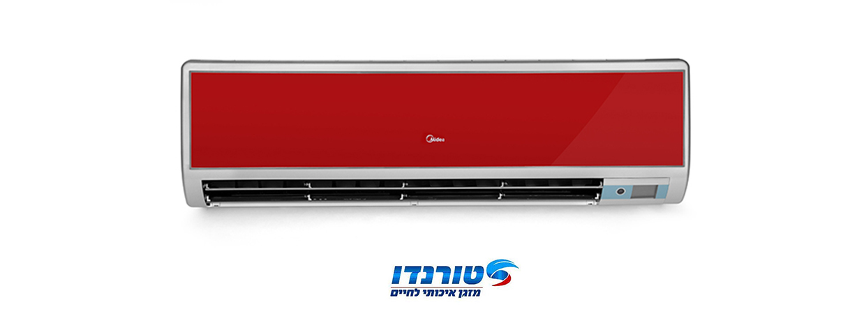 צילום מוצר מבריק עם השתקפויות - מזגן של חברת טורנדו על רקע לבן למודעת פרסומת