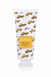 צילום מוצר - קרם גוף מסדרת ניו-יורק צולם עבור ללין