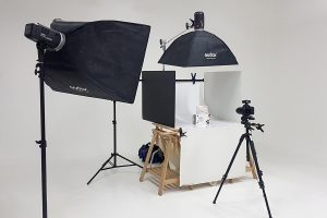 סטודיו לצילום להשכרה - עמדה לצילום מוצרים